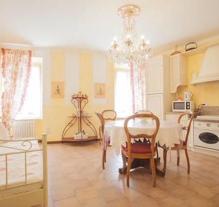 Relais De La Place Desenzano del Garda Chambre photo