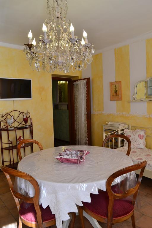 Relais De La Place Desenzano del Garda Extérieur photo
