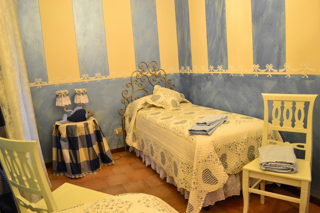 Relais De La Place Desenzano del Garda Chambre photo